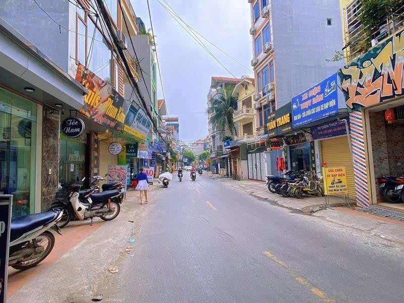 BÁN BUILDING MẶT PHỐ BÀ TRIỆU, 8 TẦNG THANG MÁY, 100M2 MẶT TIỀN 10M, GIÁ CHỈ 30 TỶ