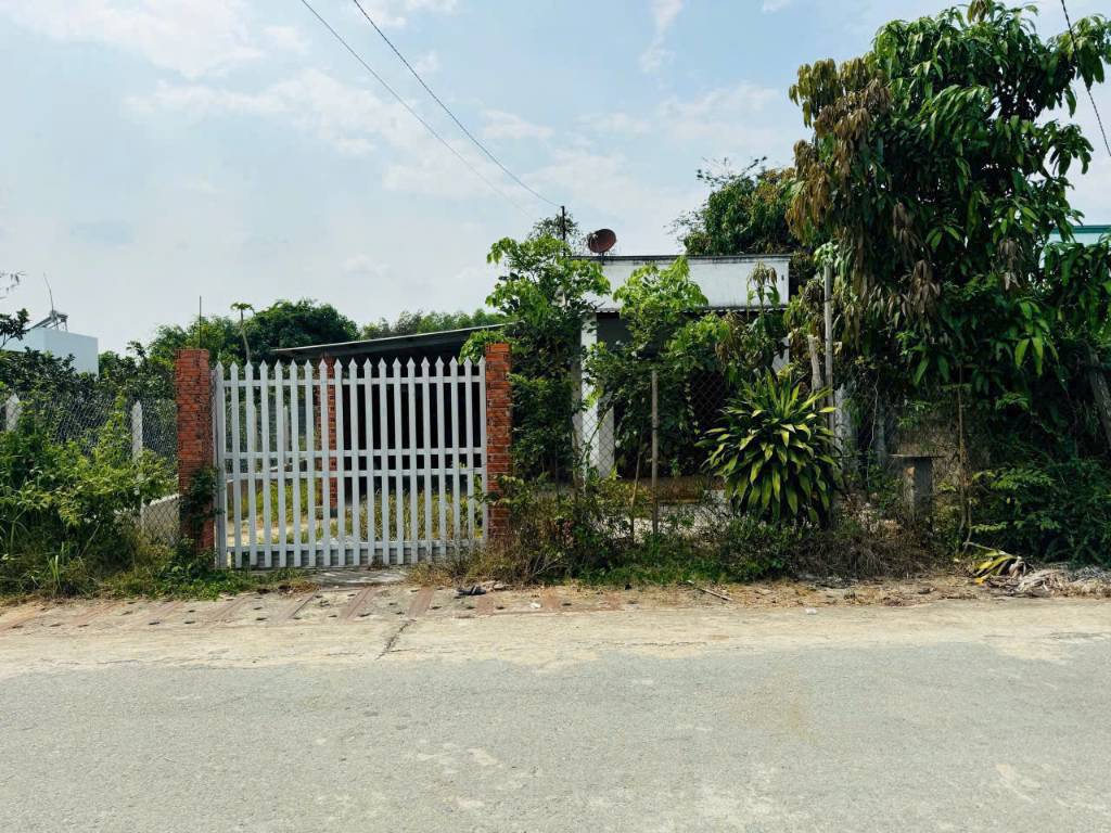 MUA ĐẤT TẶNG NHÀ! BÁN GẤP 305M2 ĐẤT CÓ NHÀ SẴN MẶT TIỀN ĐƯỜNG NHỰA 12M THÁI MỸ, CỦ CHI