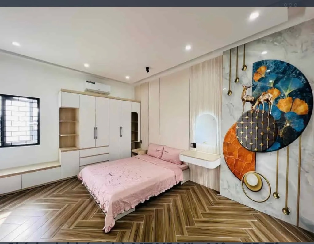 Sở hữu căn nhà trung tâm Tp Tân An, Long An diện tích 73m2, giá 2tỷ500, Okvip có báo nhiều trang đông