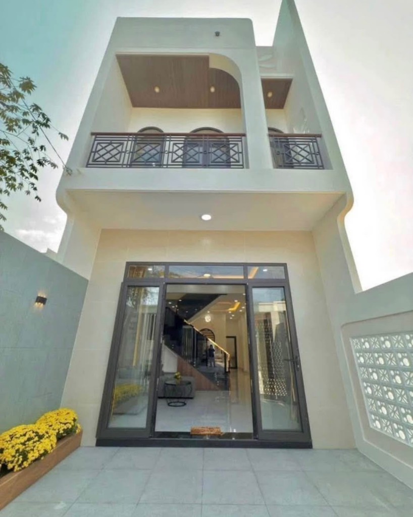 Bán nhà phố 1 trệt 1 lầu, phường 4, trung tâm Tp. Tân An, Long An, 65m², giá chỉ 2 tỷ 050, shr