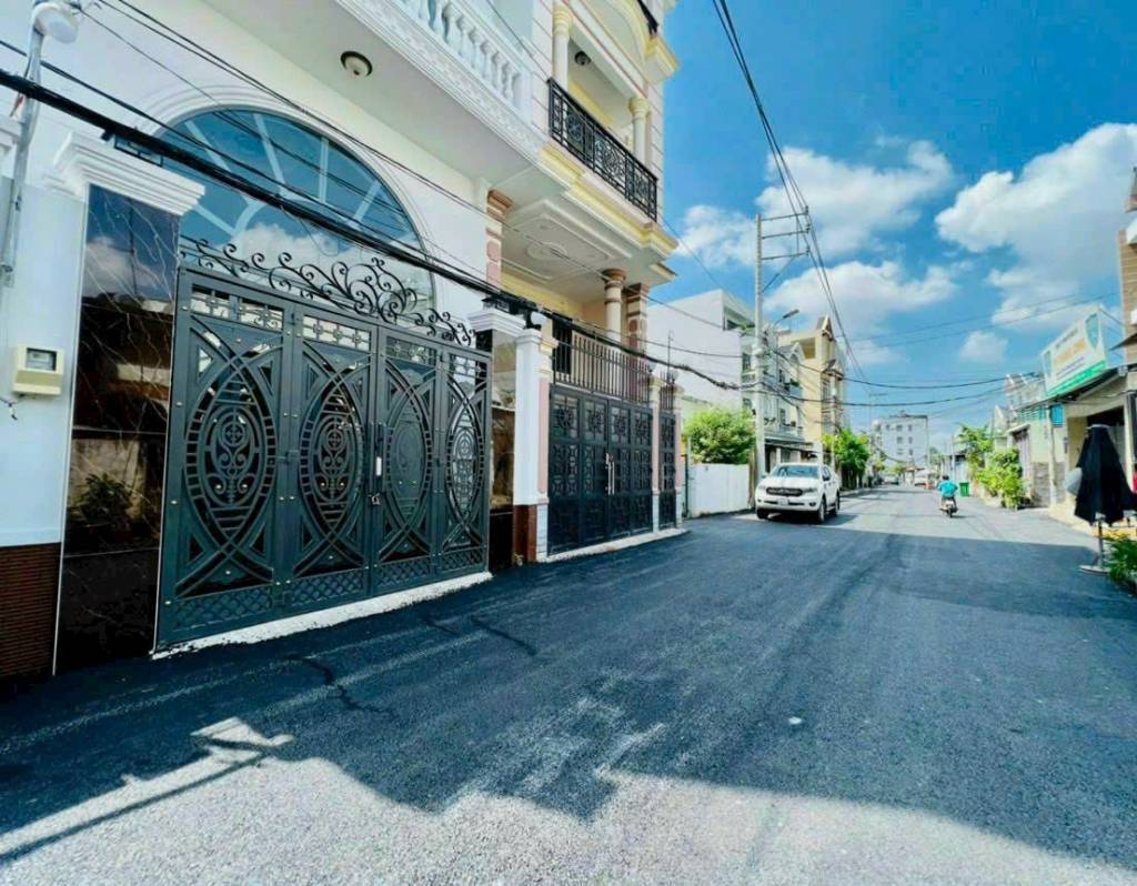 Bán đất mặt tiền 61 Nguyễn Trung Nguyệt, Quận 2, đường ôtô 2 chiều, full thổ, ngang gần 15m