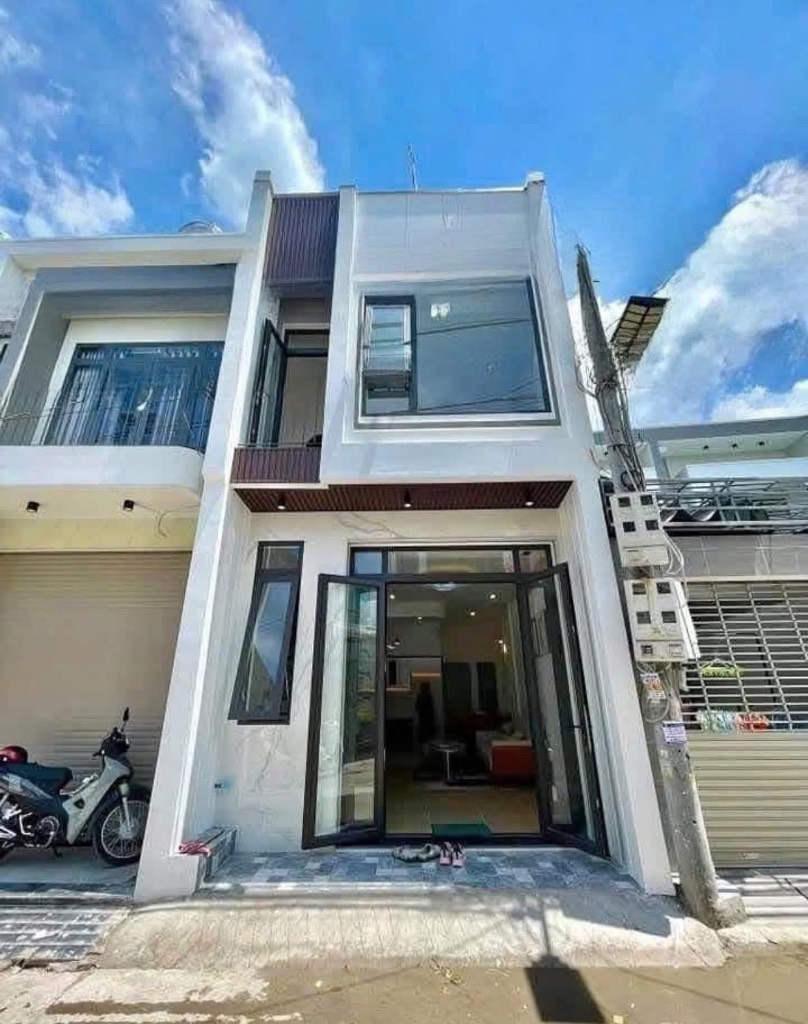 TIN NÓNG CẦN BÁN GẤP NHÀ 93M² – GẦN CHỢ BÌNH CHÁNH – GIÁ 2 TỶ300 SHR