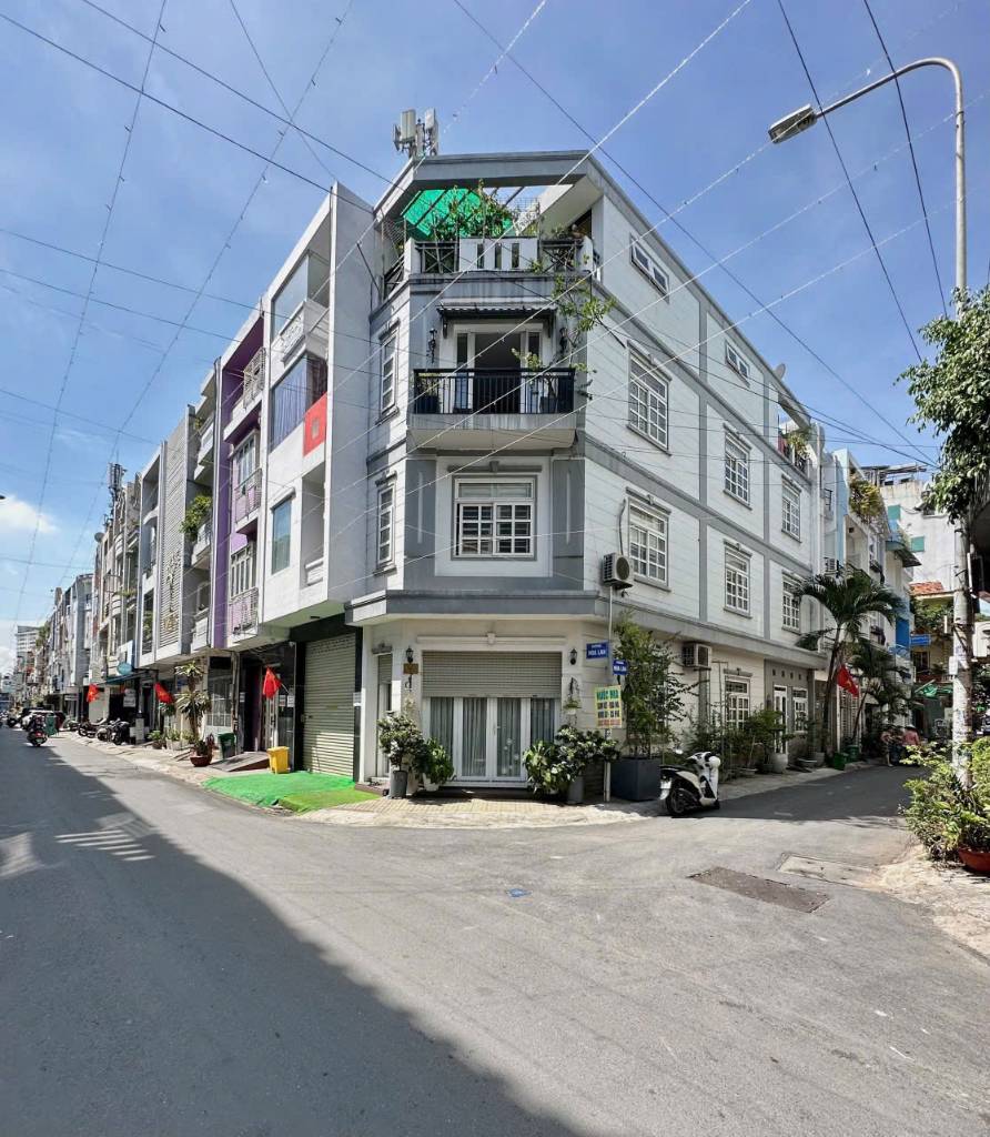 Siêu phẩm Phú Nhuận – Góc 2 mặt tiền – Nhà cổ điển mới, đẹp – Giá giảm 13 tỷ cho chủ đầu tư