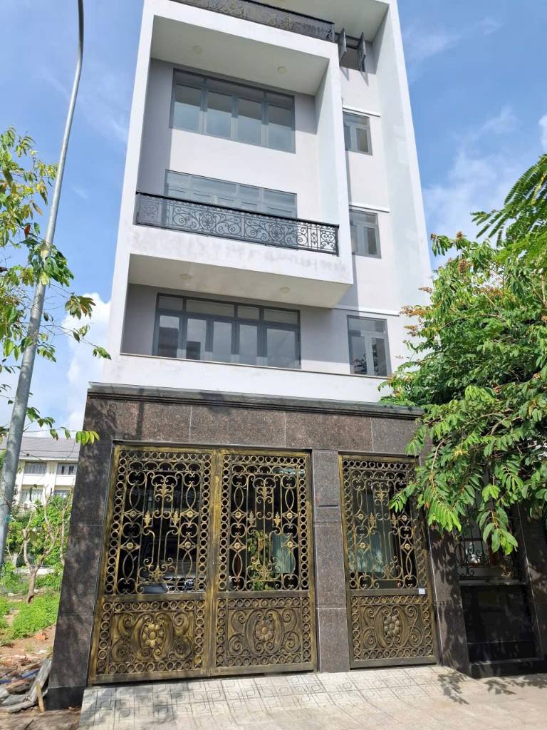 Bán nhà KDC Cát Lái, Quận 2, nhà 5 tầng, thang máy, mặt tiền đường 12m, ngang 7m