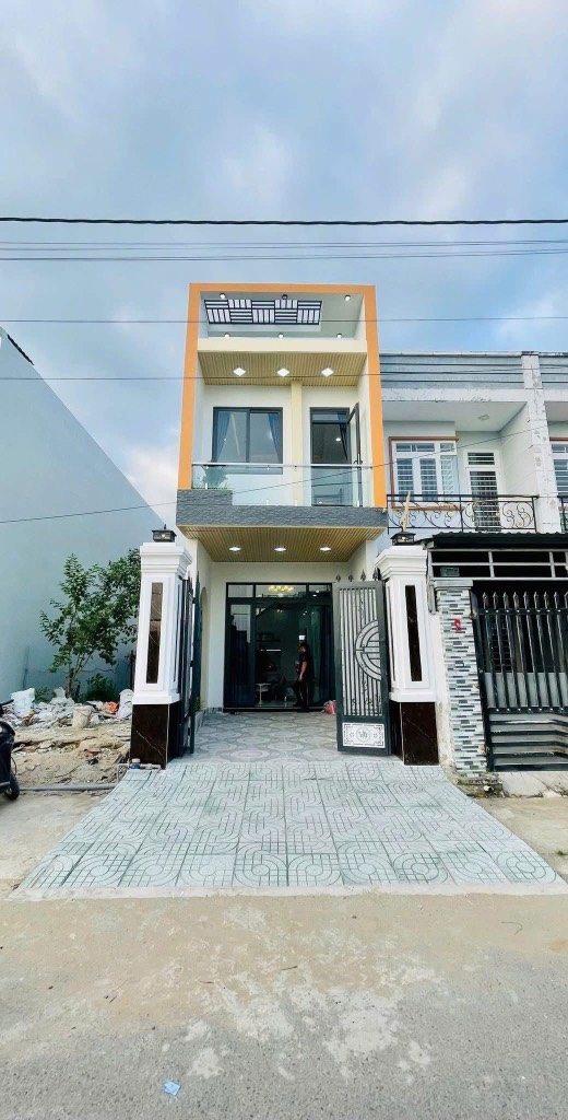 TIN NÓNG – NHÀ 103M² – GIÁ 2 TỶ 400 – GẦN UBND XÃ RẠCH KIẾN