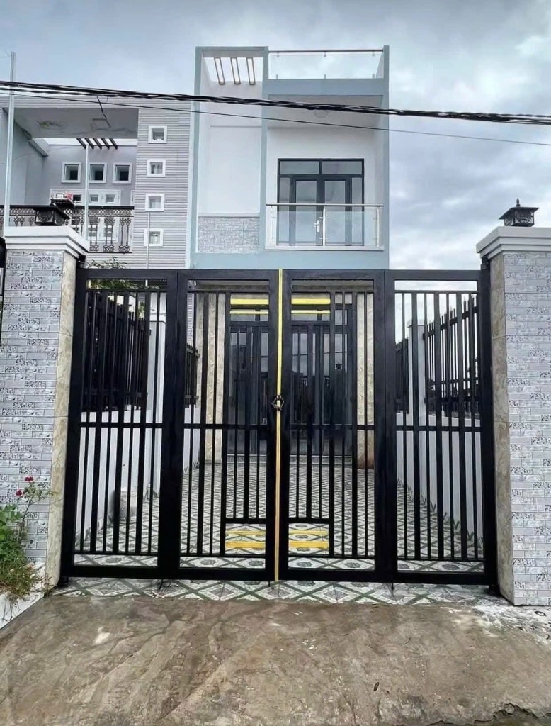 BÁN GẤP NHÀ ĐẸP 112.6M² – GIÁ 2 TỶ 450 – NGAY KCN CẦU TRÀM – CHỦ CẦN TIỀN XOAY NGÂN HÀNG – SHR