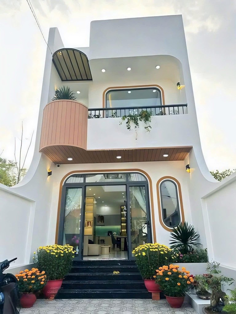 BÁN GẤP NHÀ PHỐ HIỆN ĐẠI GẦN CHỢ BÌNH CHÁNH – 102m² – GIÁ 2 TỶ 345 – SHR