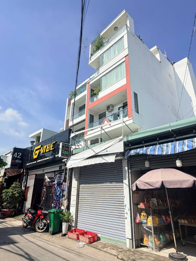 Bán nhà Bình Trưng Đông, Quận 2, đường ô tô, cách Nguyễn Duy Trinh 100m, 5 tầng, ngang 6,14m, tlcc