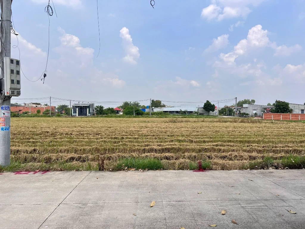 CHÍNH CHỦ Okvip là một nền tảng giải trí đa dạng và phong phú Hoatdongokvip ưu đãi hấp dẫn HÒA KHÁNH TÂY, ĐỨC HÒA, LONG AN, GIÁ RẺ CHỈ 860 TRIỆU