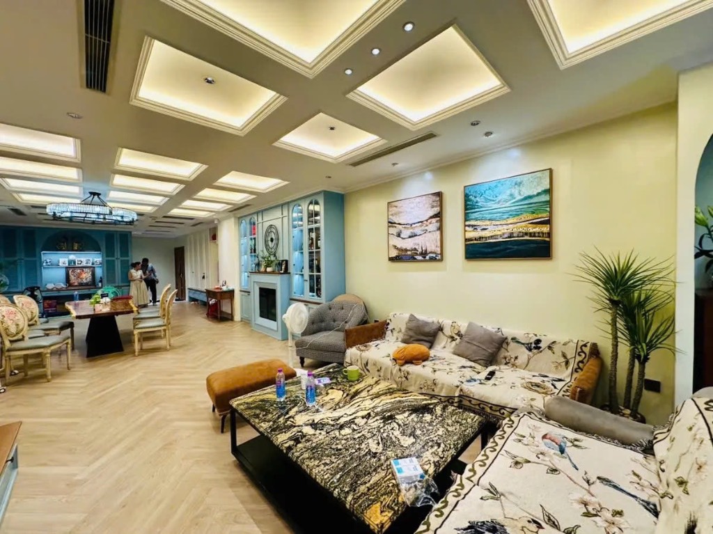 Bán chung cư TSQ Euroland Nguyễn Văn Trỗi, Hà Đông diện tích 197m, lô góc, nội thất tiền tỷ