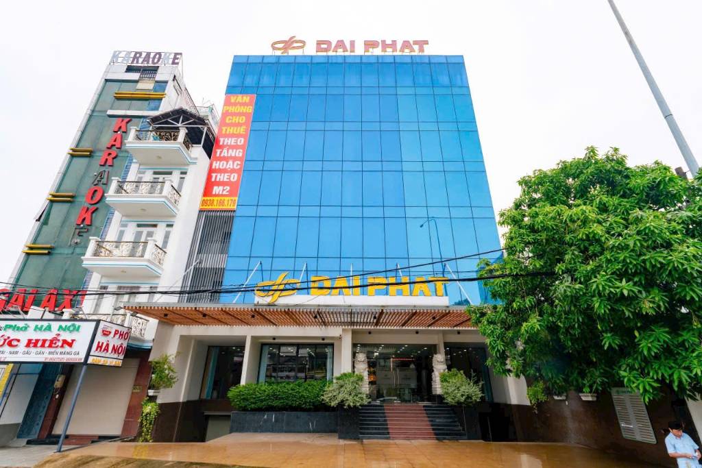 Bán nhà mặt tiền Hà Huy Giáp, Quận 12, 4 tầng, vị trí đắc địa, diện tích 110m2, giá 17 tỷ