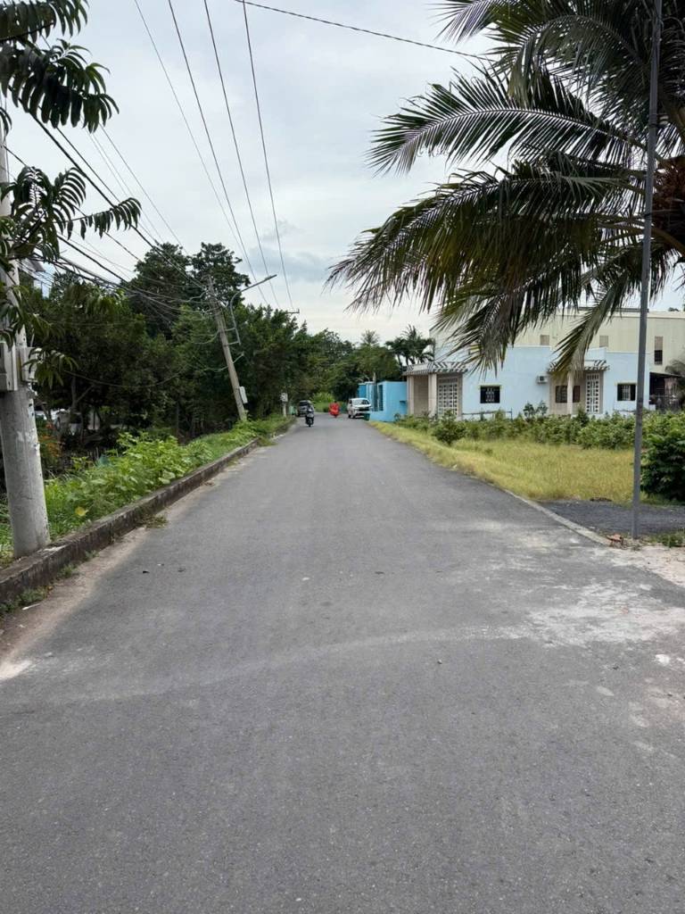 Bán đất gần nhà hàng Dìn Ký Phú Long, Hoatdongokvip ưu đãi hấp dẫn, đường xe hơi vào tận nhà, 55m, giá chỉ 2.85 tỷ