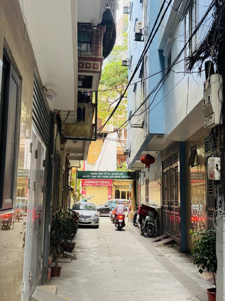 Bán nhà Khương Trung, phố Hoàng Văn Thái, siêu phẩm ô tô vào nhà, 47m2, giá 17,5 tỷ
