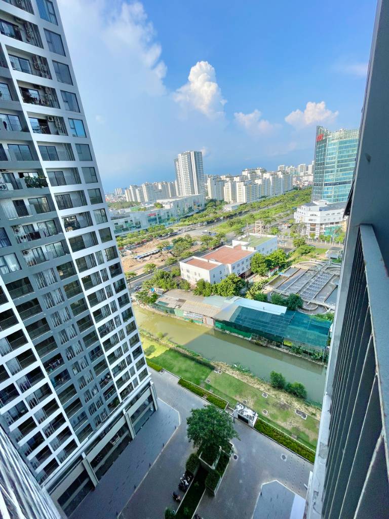BÁN OFFICETEL LAVIDA PLUS QUẬN 7, CĂN B1.0415, GIÁ CHỈ 74TR/M², THẤP HƠN PHÚ MỸ HƯNG ĐẾN 20%