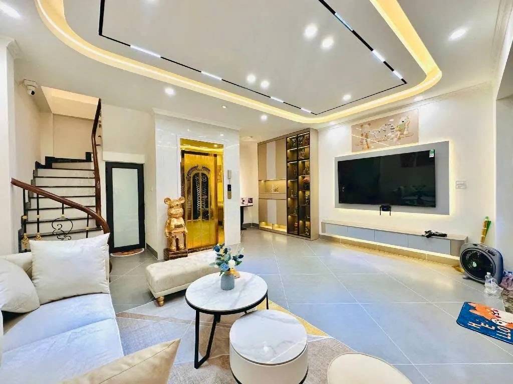 Bán nhà Thái Thịnh, Đống Đa, 7 tầng thang máy, mặt tiền 5,6m, diện tích 40m², giá 15,2 tỷ