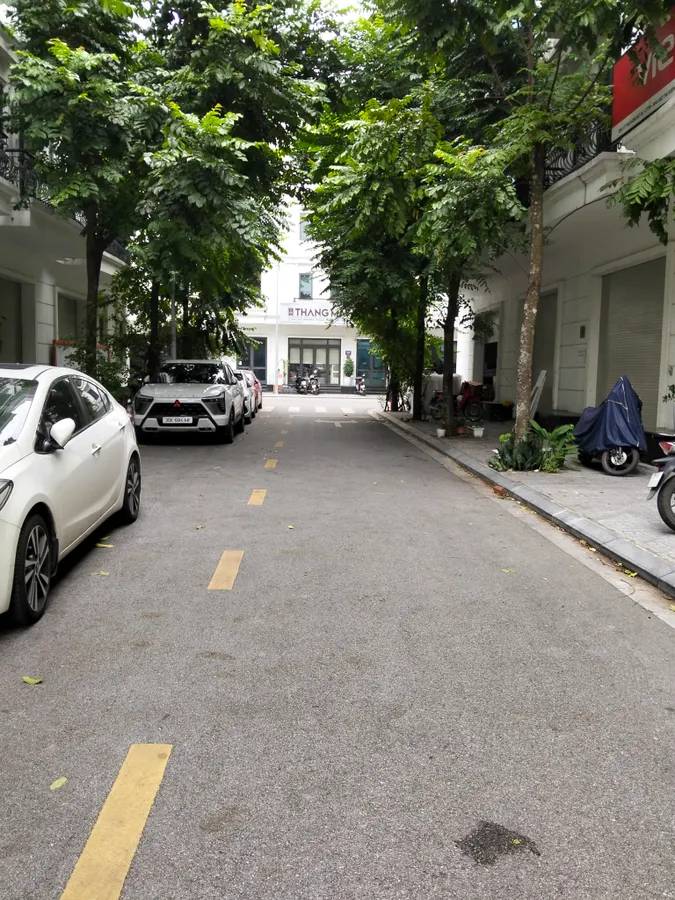 Bán biệt thự liền kề Kiến Hưng Luxury, Hà Đông, 5 tầng thang máy, vỉa hè rộng, sổ đỏ chính chủ