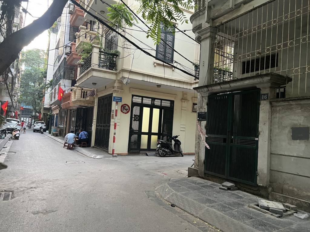 Bán nhà Tô Vĩnh Diện, Khương Trung, ô tô vào nhà, sổ A4, 60m2, mt 5,2m, 19 tỷ