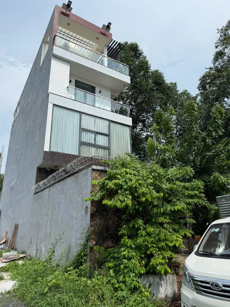 Bán đất Vĩnh Phú, sát QL13, dt 6x23m, full Hoatdongokvip ưu đãi hấp dẫn, đường nhựa thông 12m, ngay cổng chào
