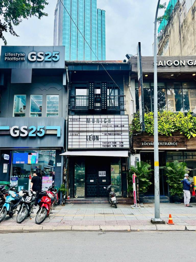 CHO THUÊ TÒA NHÀ 112 HỒ TÙNG MẬU, QUẬN 1, DT 200M2, GIÁ 200TR/THÁNG