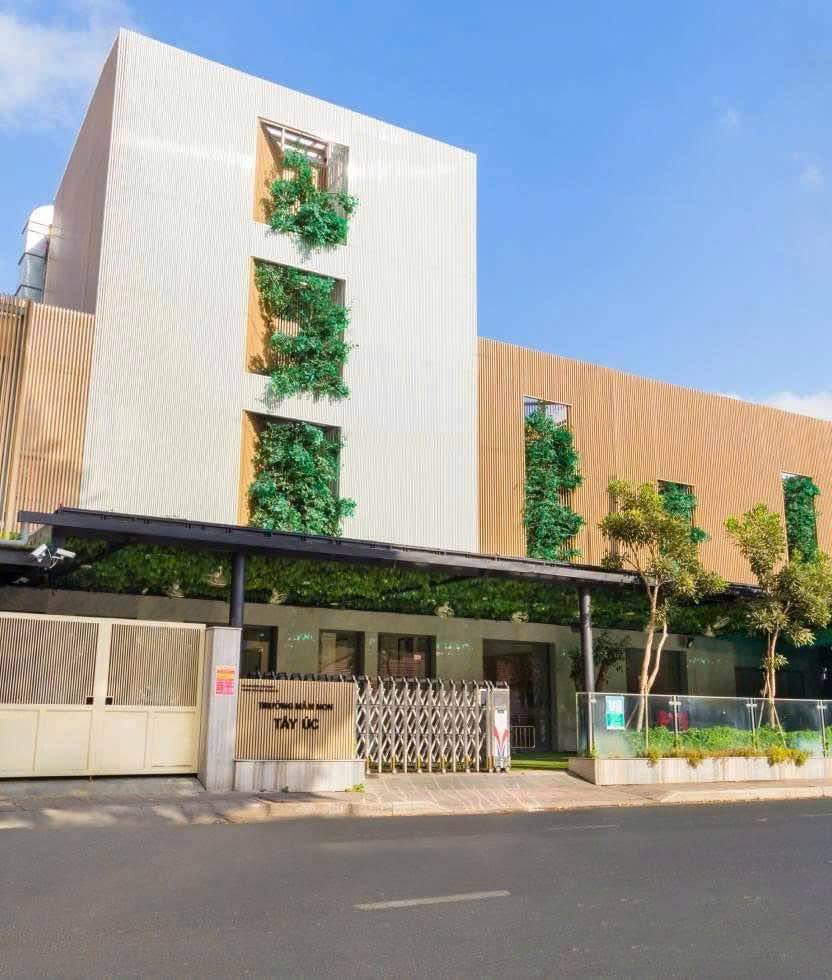 CHO THUÊ TÒA NHÀ ĐIỆN BIÊN PHỦ, QUẬN 3, MẶT TIỀN 15M, 1800M2, GIÁ 230TR/THÁNG