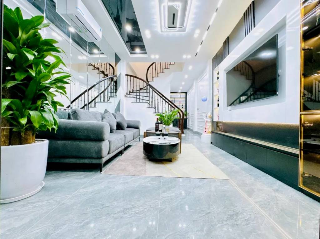 Bán nhà Cầu Giấy, Trần Duy Hưng, 6 tầng thang máy, 3PN, 45m, ngõ liên minh okvip có báo nhiều trangg, 17,8 tỷ