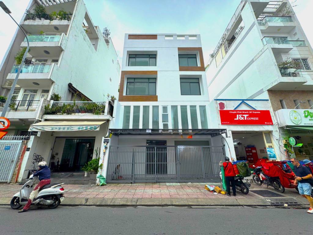 CHO THUÊ TÒA NHÀ 63 MAI THỊ LỰU, QUẬN 1, GIÁ 150TR/THÁNG