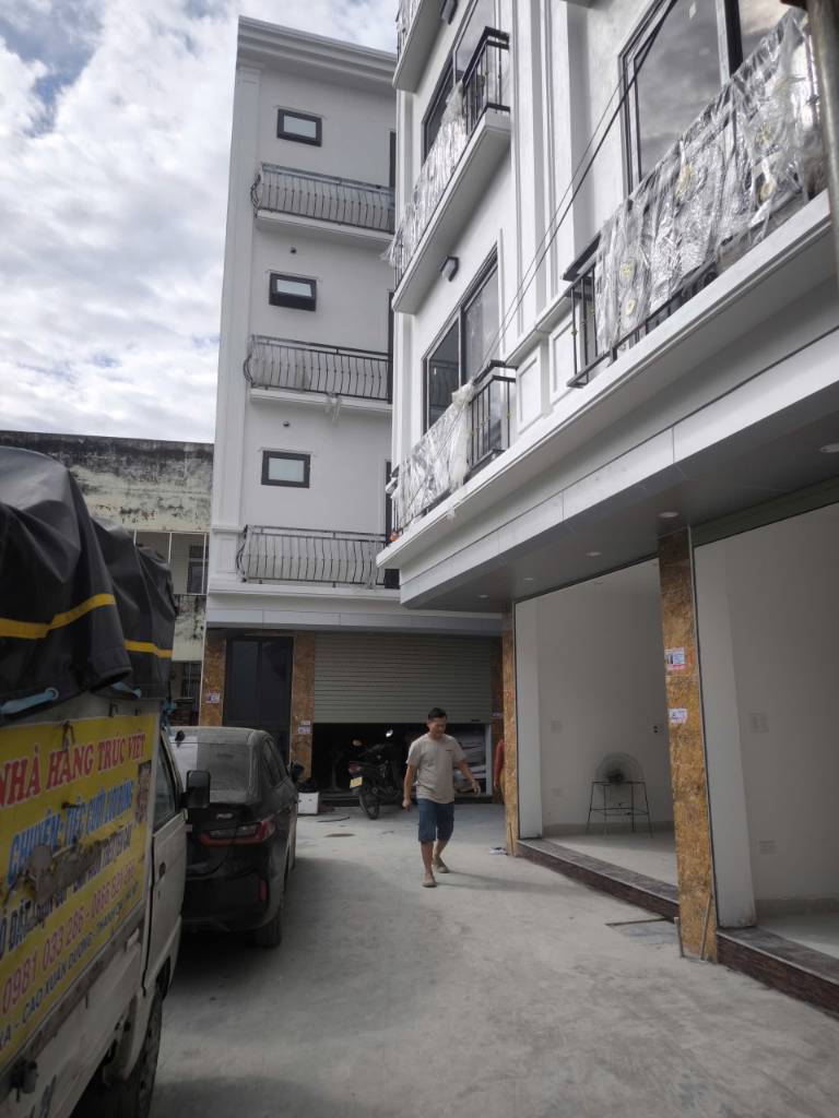Bán nhà đẹp Vân Côn, Hoài Đức, 43m2, 4 tầng, 4 phòng ngủ, ô tô đỗ, giá nhỉnh 4 tỷ