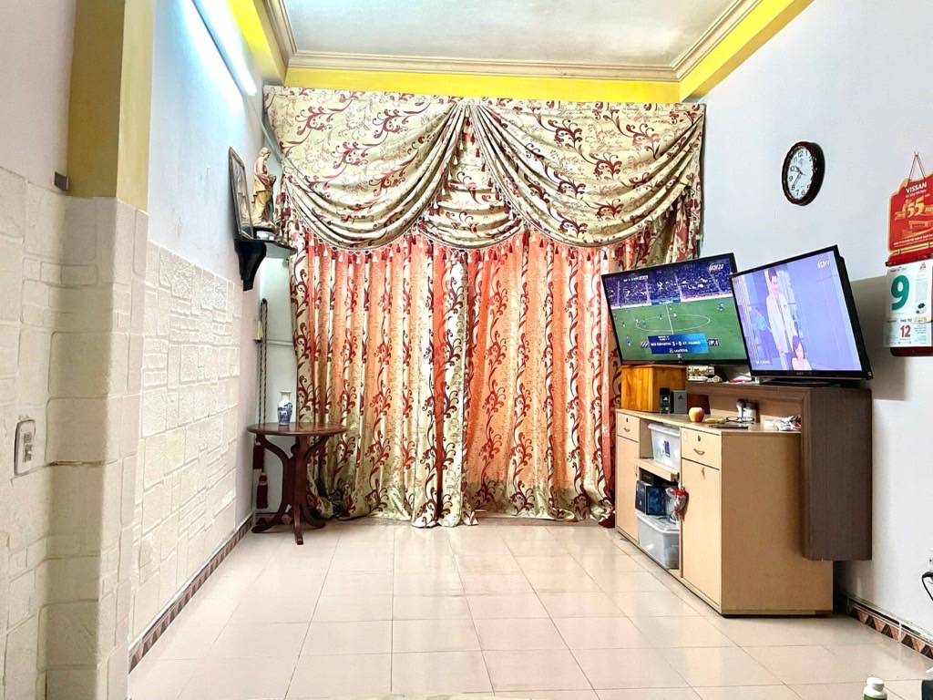 Bán nhà mặt tiền Nguyễn Văn Nghi, Phường 17, Gò Vấp, cn 88,9m2, 4 tầng, hoàn công đủ