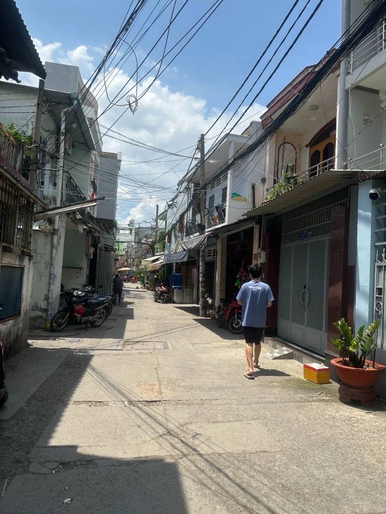 Bán nhà Điện Biên Phủ, Phường 17, Bình Thạnh, ngang 3,2m, dài 20m, trệt lầu, hoàn công đủ
