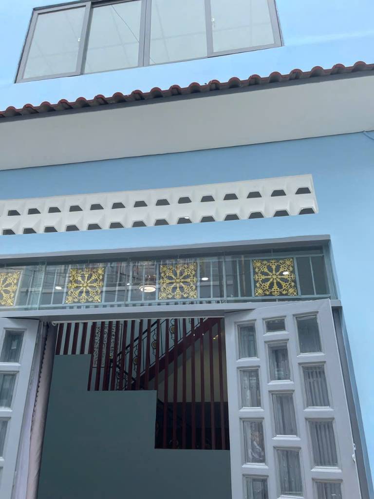 Bán nhà Đường số 4, Quận Bình Tân, diện tích 74,3m2, tiện nghi đầy đủ