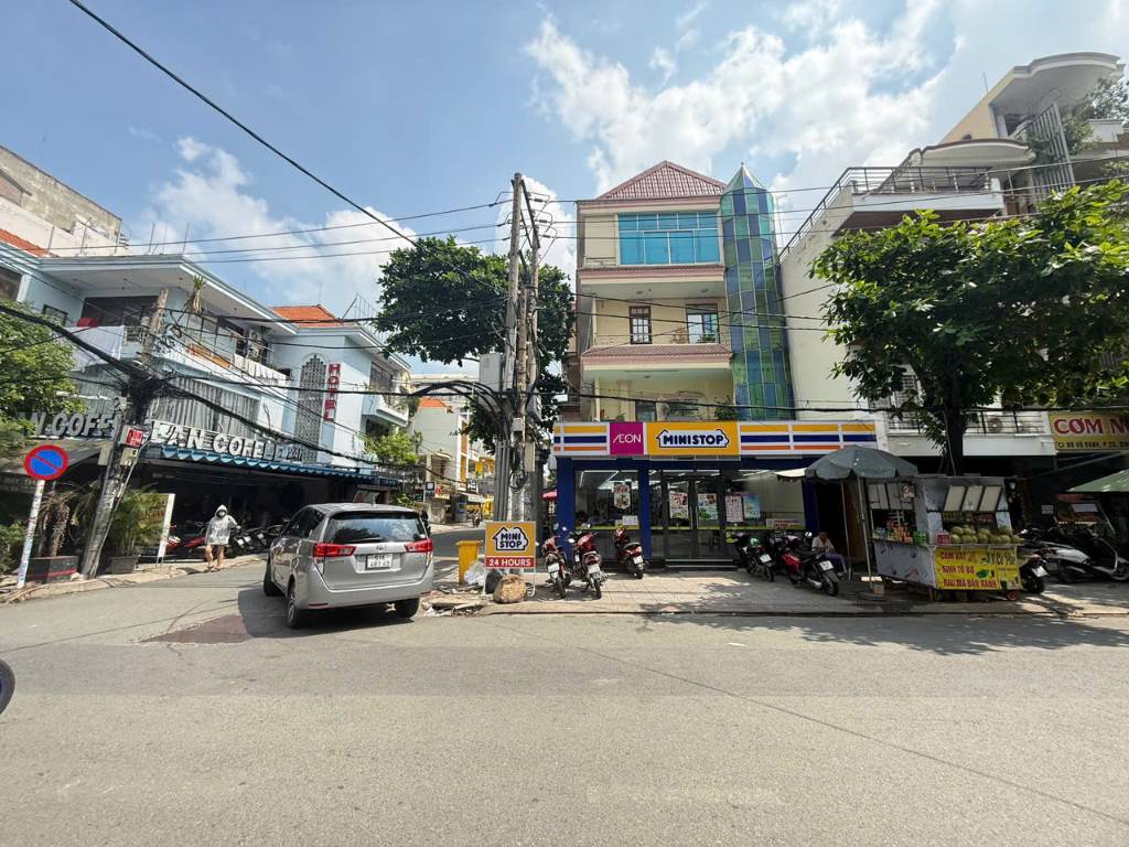 Bán nhà 2 mặt tiền 92-94 Võ Oanh, Bình Thạnh, góc vị trí đẹp sát D2
