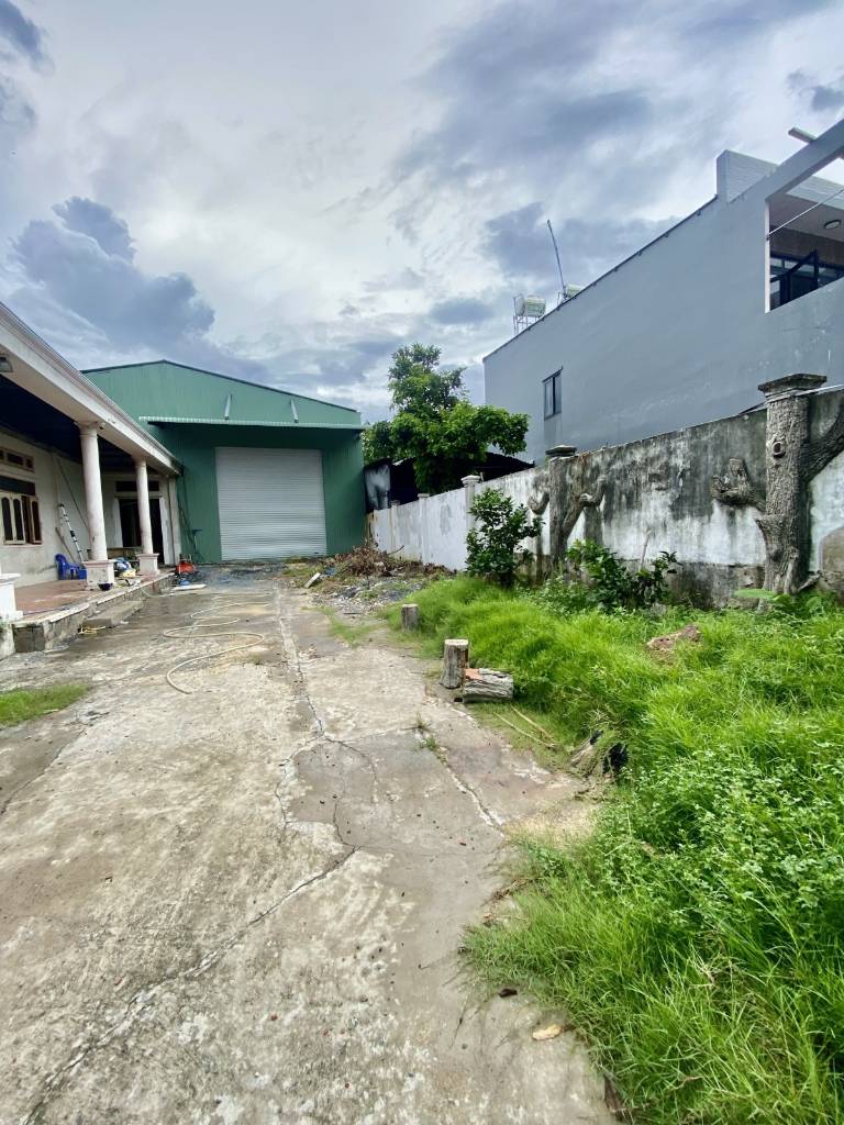 Bán nhà xưởng Tân Hiệp, Hóc Môn, 612m2, đường xe tải, 50m Ra Huỳnh Thị Mài, gần Vành Đai 3