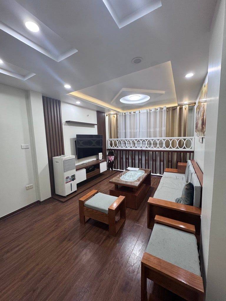 Bán nhà Mỹ Đình, Nam Từ Liêm, 38m x 5 tầng, ngõ thông, ô tô gần, 2 thoáng, full đồ, 8,8 tỷ