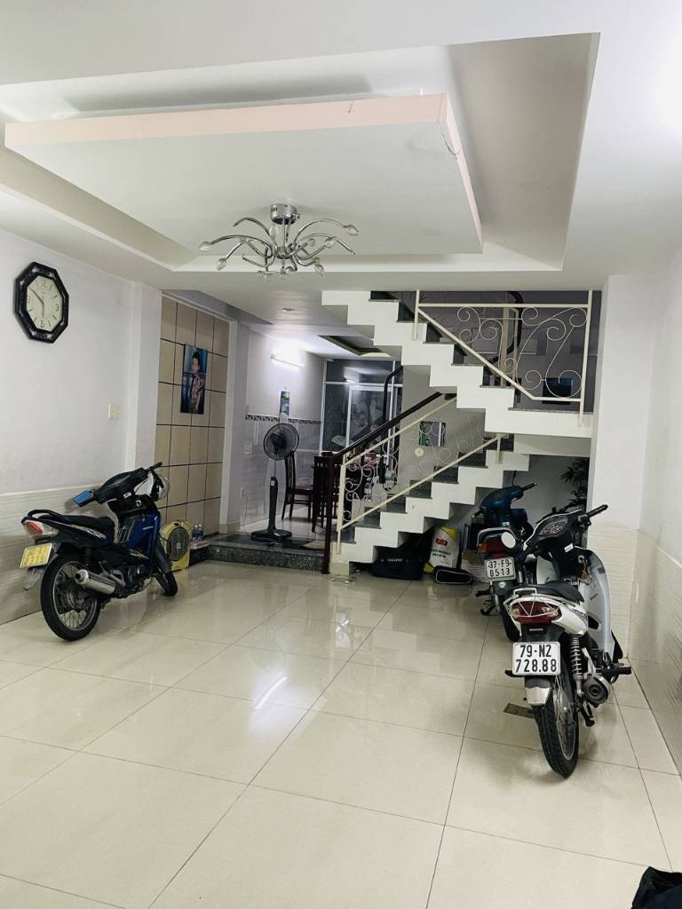 Bán nhà hẻm xe hơi Lê Quang Định, Bình Thạnh, 5x7m nở hậu 7m, giá tốt 8,5 tỷ còn TL
