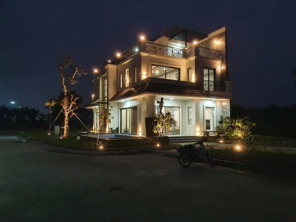 Bán nhà biệt thự Paradise Đại Lải Resort, Vĩnh Phúc, 209m2, chân chạm nước, nhà 2 mặt hồ siêu đẹp