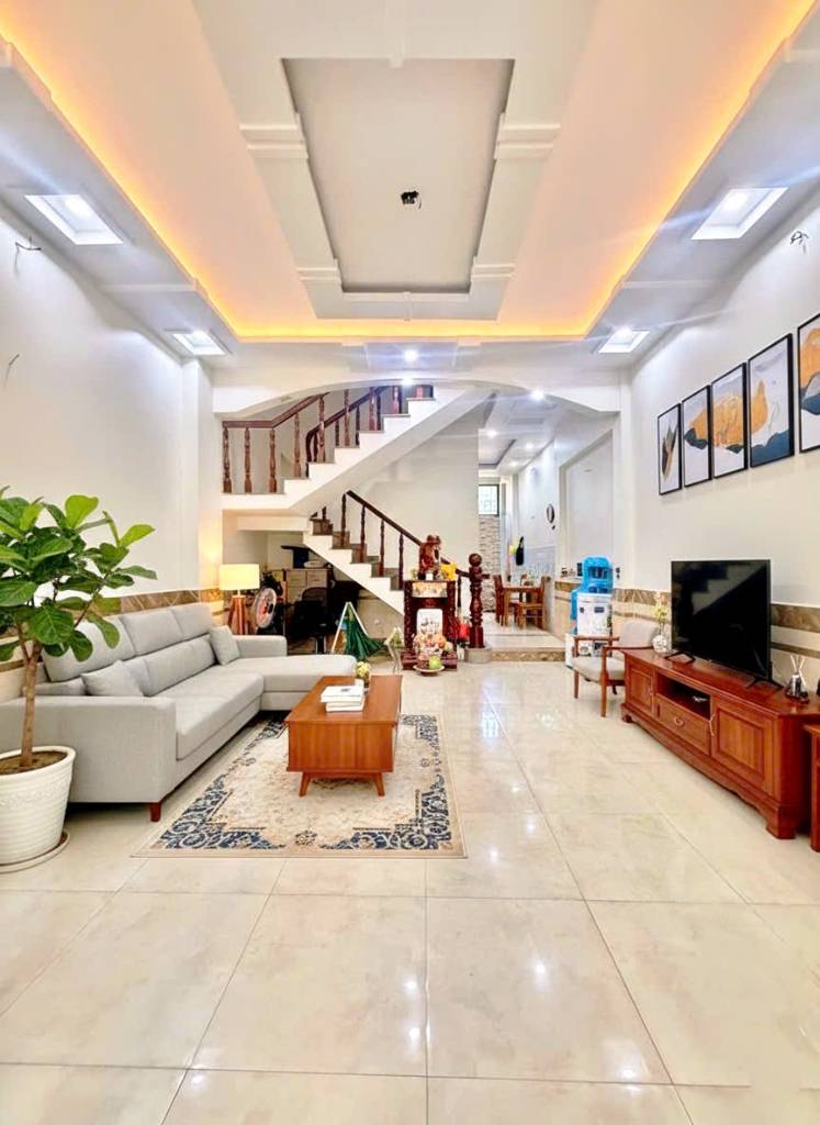Bán nhà khu Nguyễn Ảnh Thủ, Quận 12, 3 tầng đường 6m, giá chỉ 6 tỷ nhỉnh