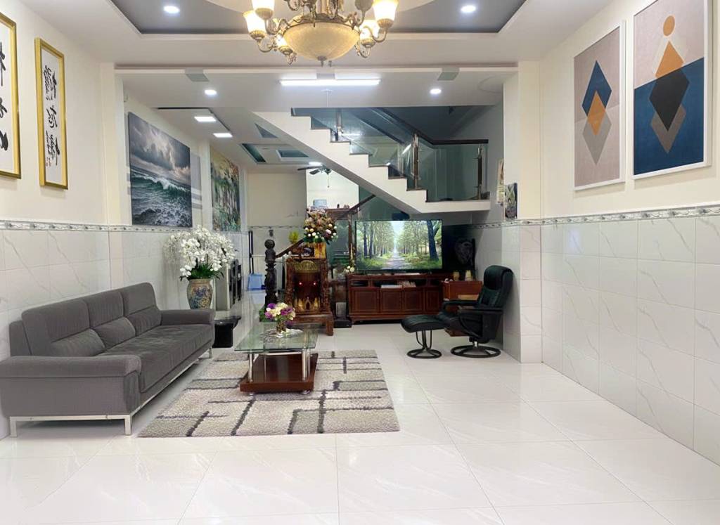 Bán nhà Trường Chinh, Quận 12, 90m2, 3 tầng, đường 6m, giá chỉ 7 tỷ nhỉnh