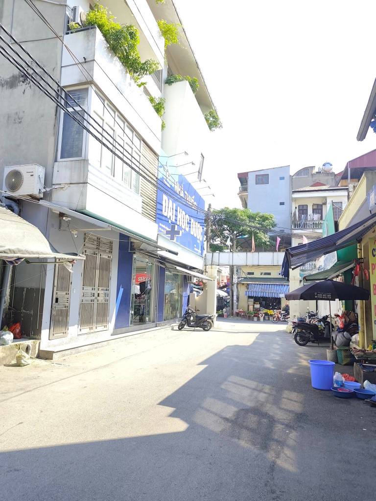 Bán nhà Lê Lợi, Hà Đông, 46m2 4 tầng, hơn 6 tỷ, vị trí không thể đẹp hơn