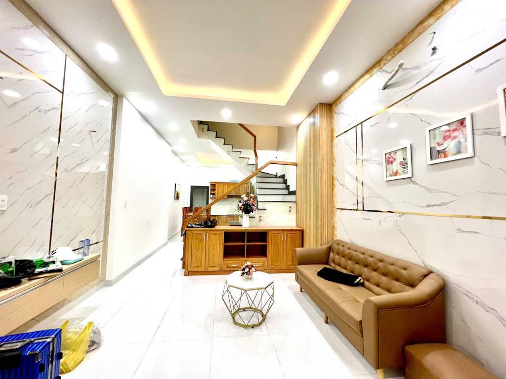 Bán nhà Tân Chánh Hiệp, Quận 12, nhà đúc 4 tấm, giá 5 tỷ 65 tl