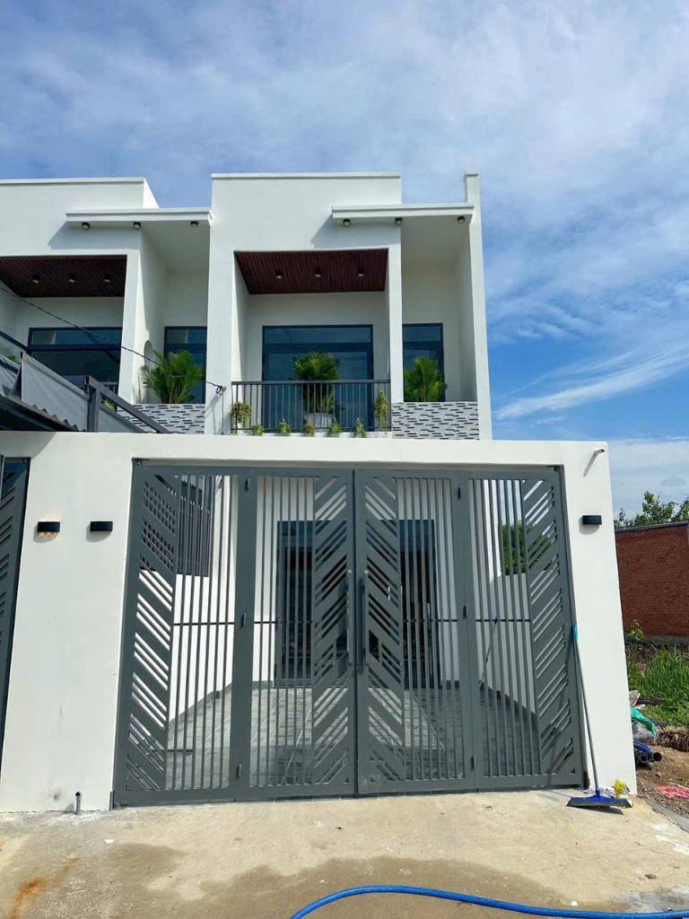 Bán nhà Bửu Long, Biên Hòa, nhà lầu, mặt tiền kinh doanh, 100m², sổ riêng