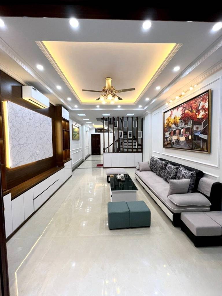 Bán nhà Xuân Phương, Nam Từ Liêm, 42m2, 4 tầng, 4 ngủ có nội thất, ngõ 4m, giá 6.9 tỷ
