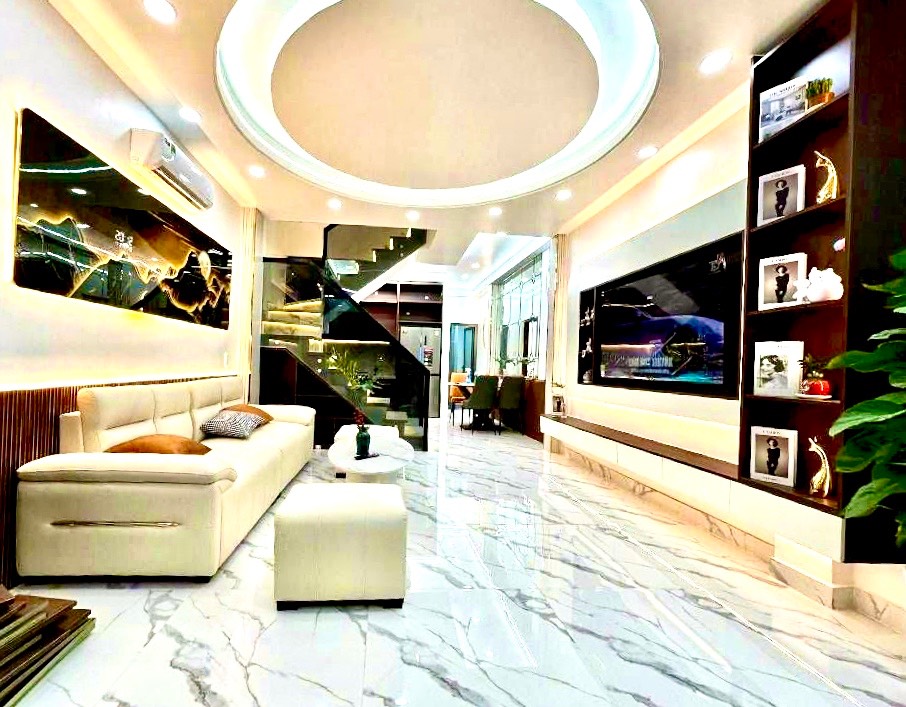Bán nhà Bùi Văn Ba, siêu đẹp full nội thất, hẻm 4m thông, 53m2 2 tầng BTCT, SHR, nhỉnh 7 tỷ TLCC