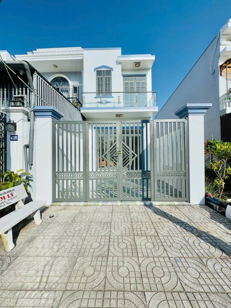 Bán nhà nhánh Lộ Liên Hương, Rạch Giá cách, mặt tiền Liên Hương 100m, giá nhỉnh 2 tỷ