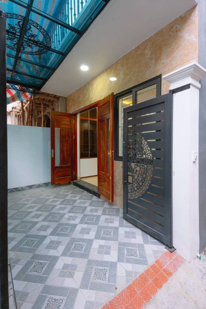 Bán nhà Đan Phượng, Hà Nội, 58m2, 4 tầng, 4 ngủ nội thất full, sân riêng để xe, ngõ ô tô đỗ, 5.8 tỷ