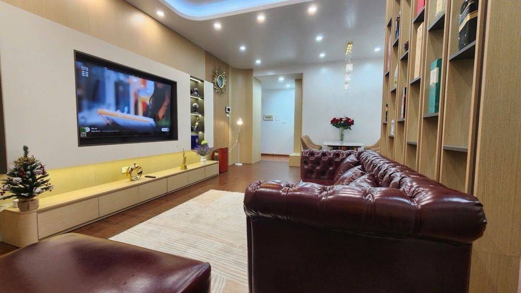 Bán căn hộ Mỹ Đình, Nam Từ Liêm, 120m2, lô góc, 3pn 2wc, full nội thất xịn sò, 9,8 tỷ