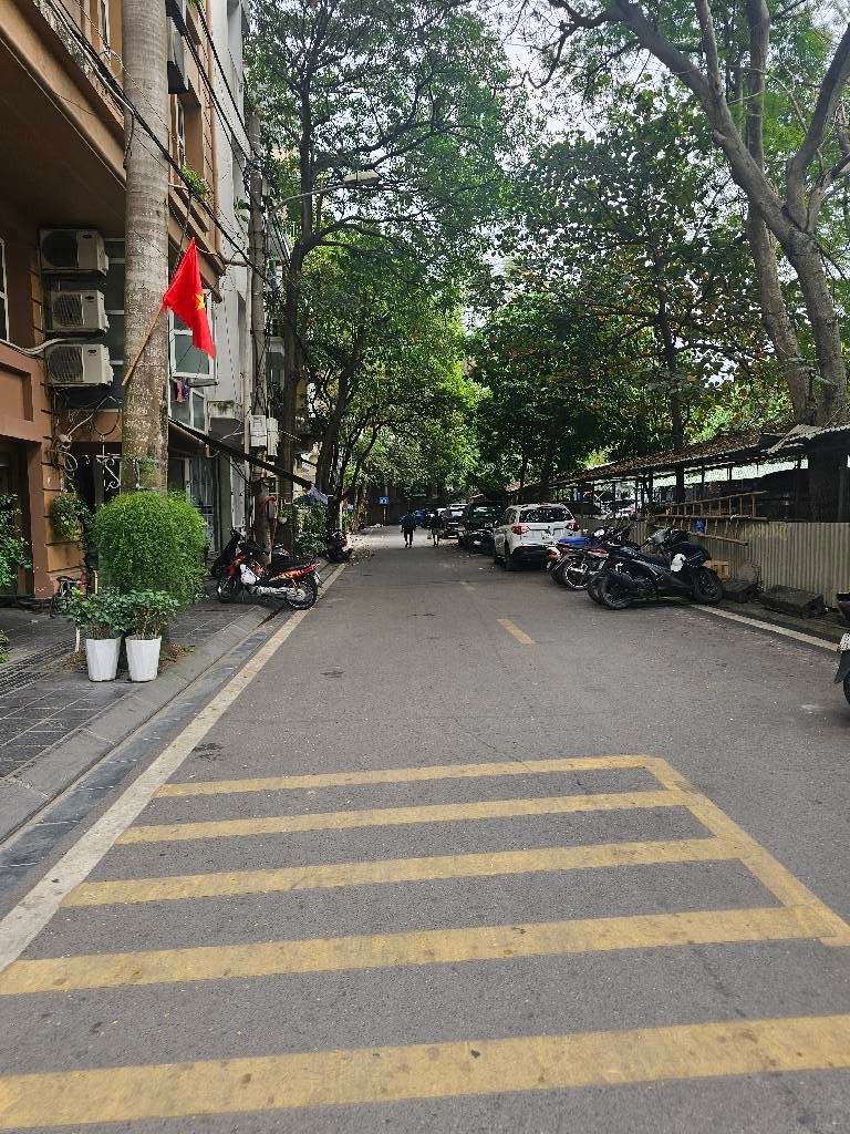 Bán nhà mặt phố KĐT Đầm Trấu, Hai Bà Trưng, 46m2, 6 tầng xây mới, thang máy hiện đại