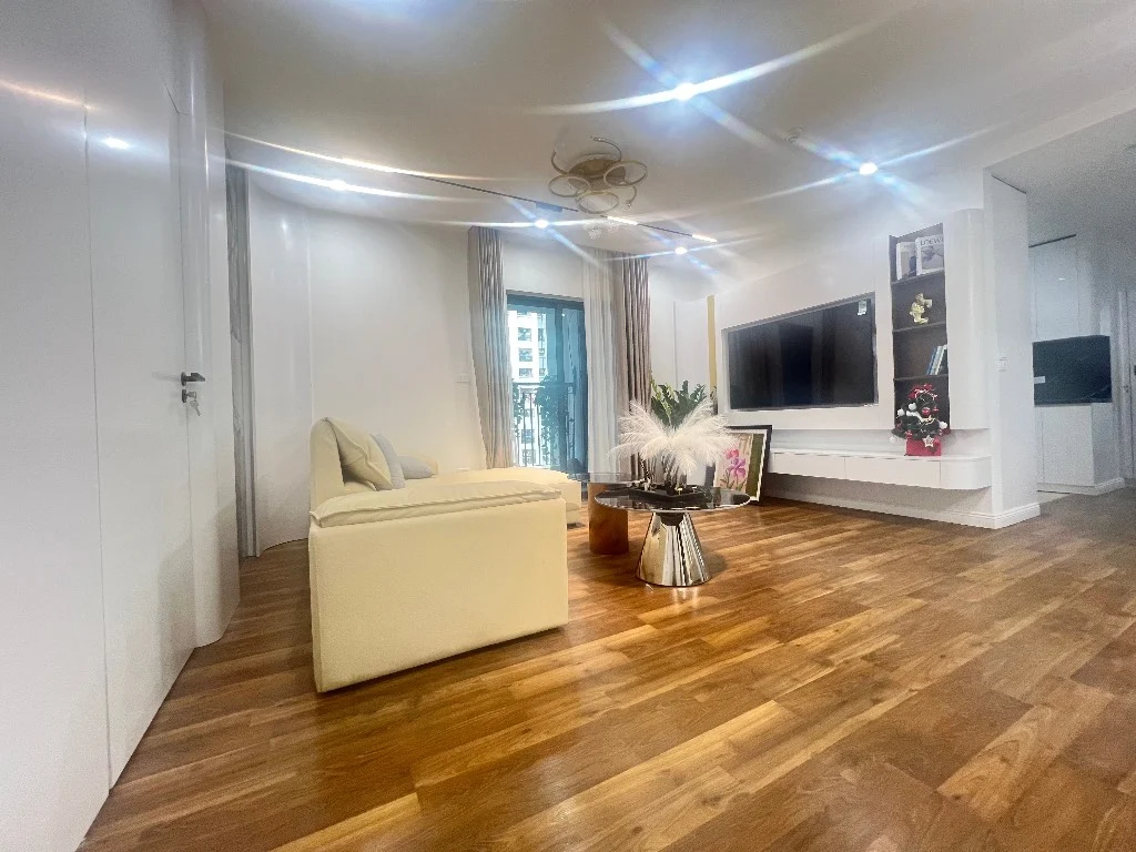 Bán căn góc Ruby 2 Goldmark City, 3 ngủ, thoáng mát, chìa khoá trao tay
