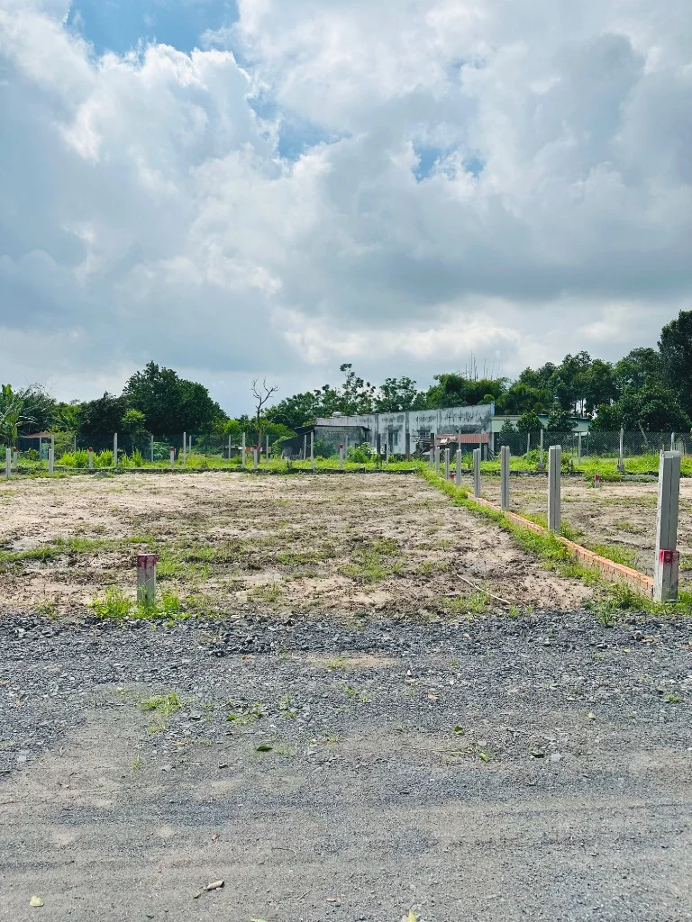 Cần bán lô đất xã Phước Vĩnh An, Củ Chi, Hoatdongokvip ưu đãi hấp dẫn 180m2, đối diện trường dạy lái xe, shr