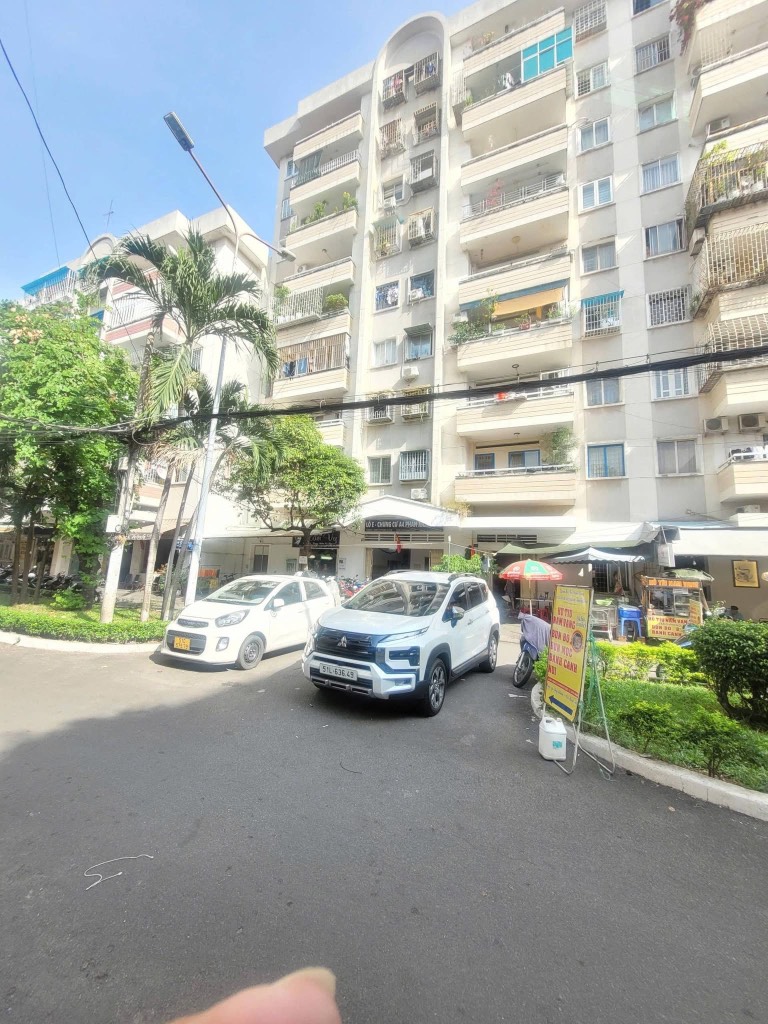 Bán căn hộ A4 Phan Xích Long, Phú Nhuận, 66/70m2, 2PN 2WC, giá tốt