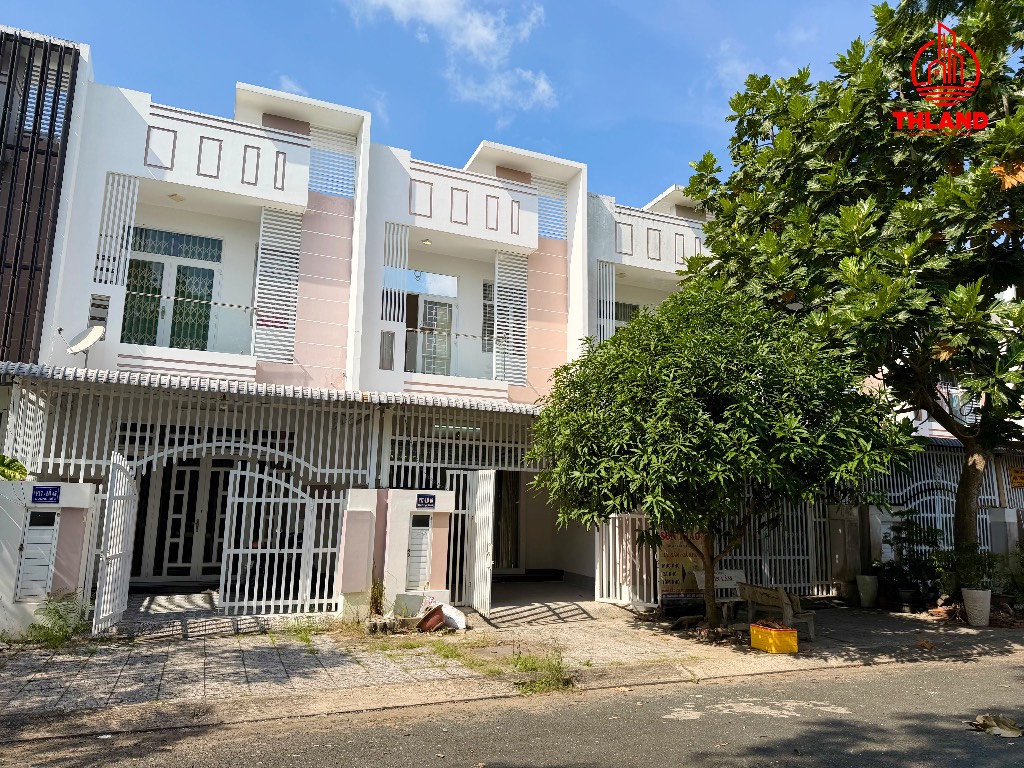 Bán nhà Nam Kỳ Khởi Nghĩa, KĐT Phú Cường, 2 tầng 5x20m, view công viên